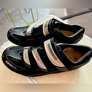 Shimano women’s cycling shoes
